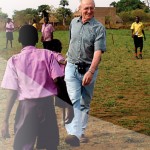 Fußballspiel mit Fred, Apac Uganda